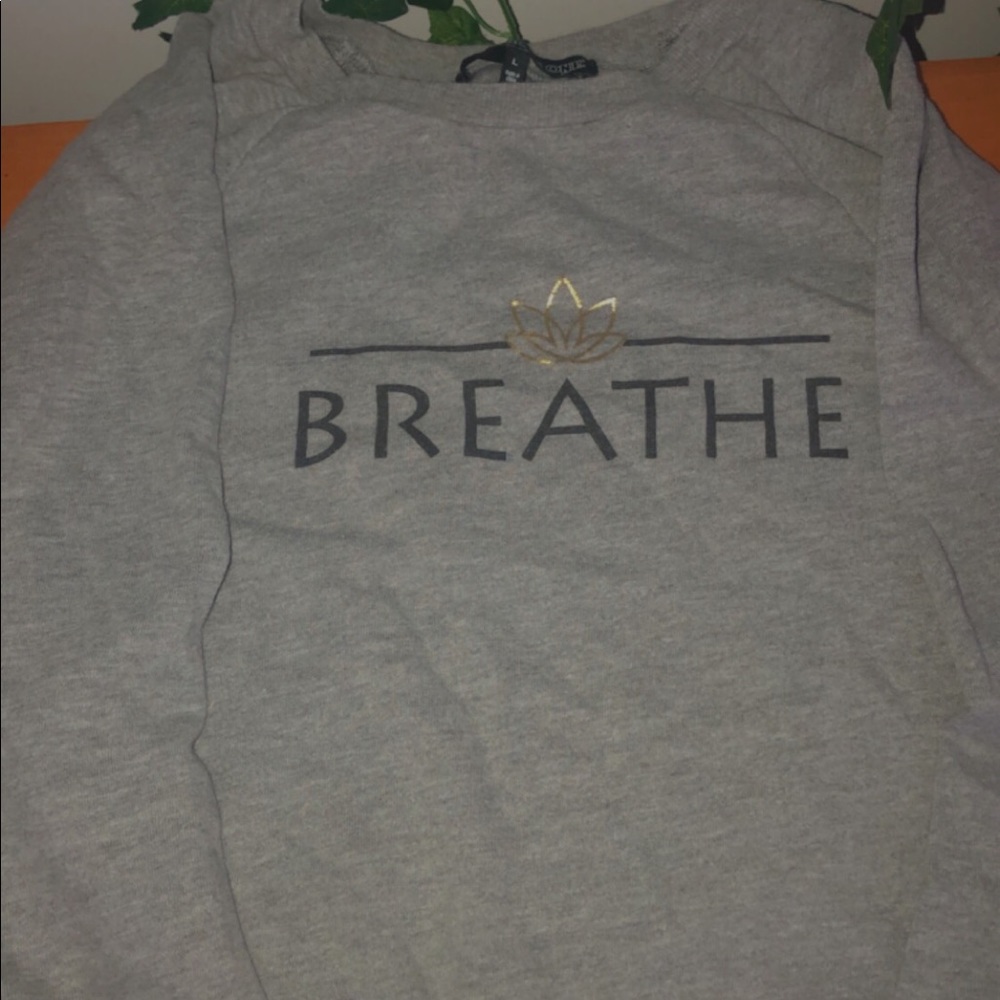 Breathe sweater